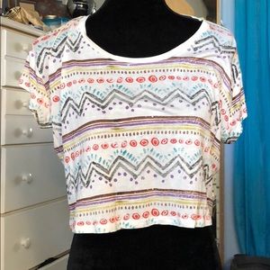 Patterned crop top, great for summer!